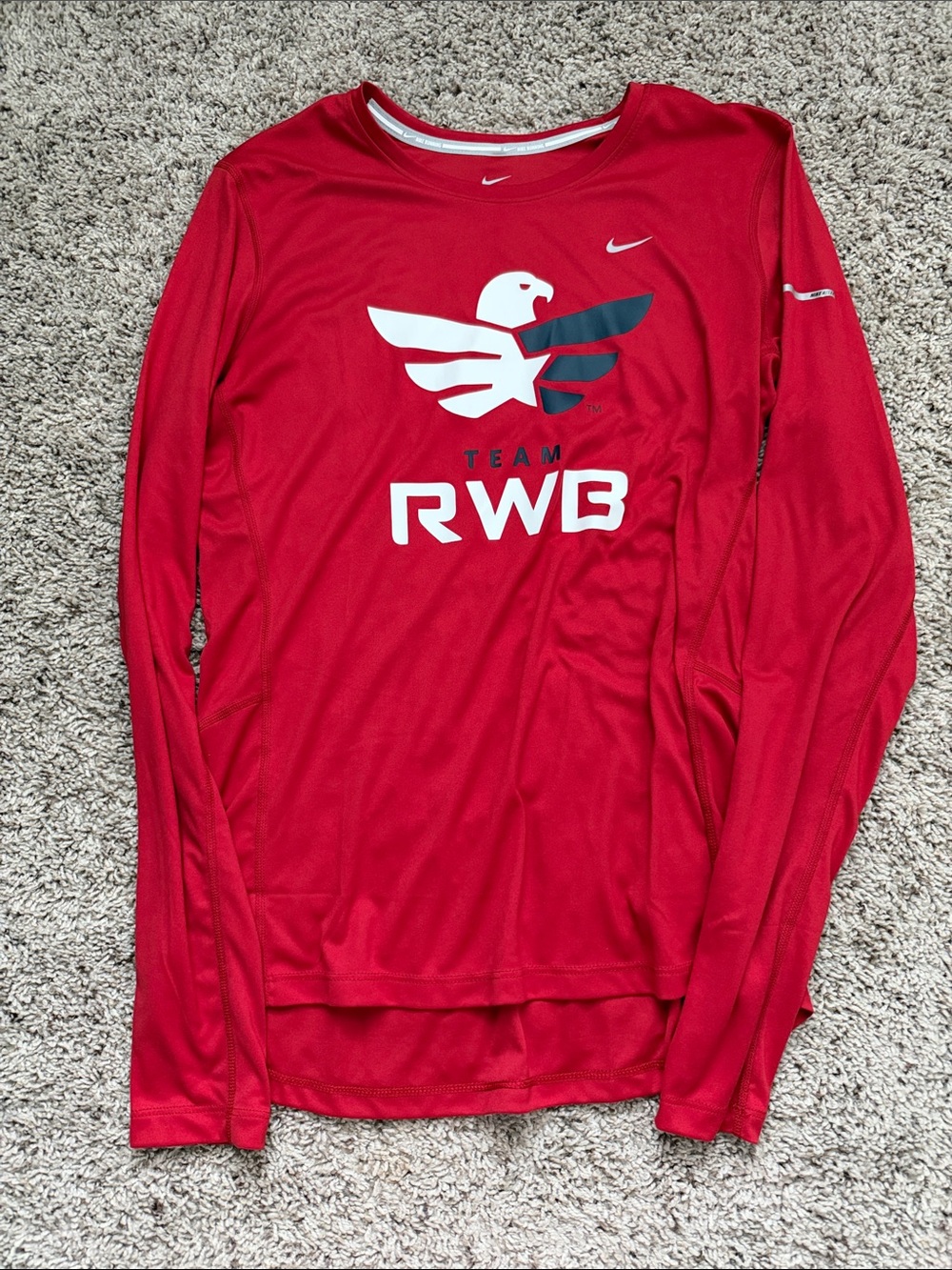 Nike Miler Long Sleeve top size women’s Medium